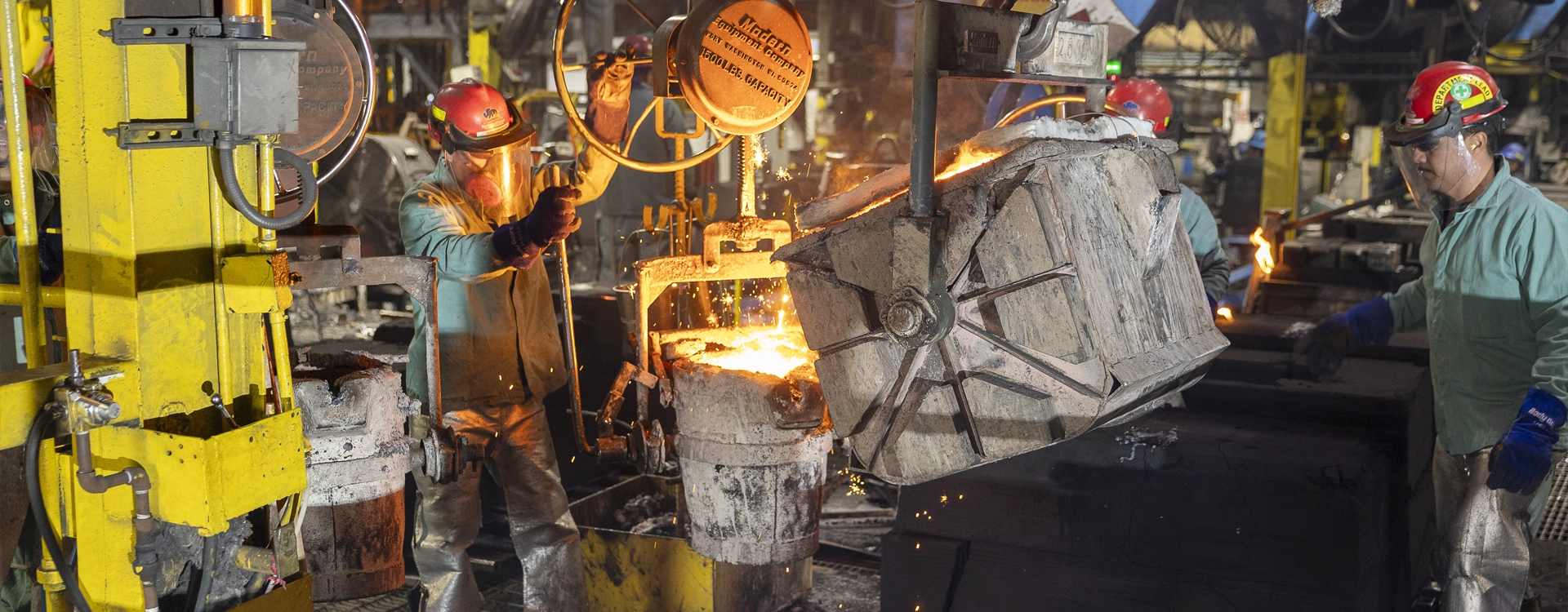 homepage-slider-pour-iron-1